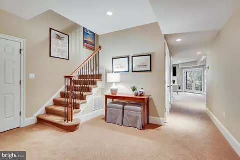 Entry Way - 817 Carrie Ct, Mclean, VA 22101 photo 5 of 5
