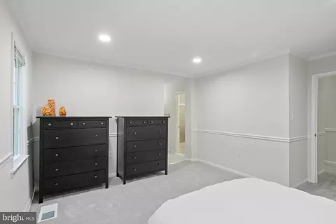 Bedroom - 5865 Banning Pl, Burke, VA 22015 photo 5 of 7