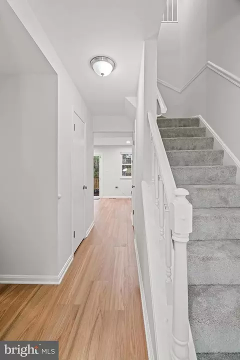 Entry Way - 5865 Banning Pl, Burke, VA 22015 photo 2 of 2