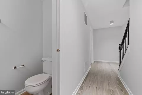 Entry Way - 9124 Blarney Stone Dr, Springfield, VA 22152 photo 2 of 2
