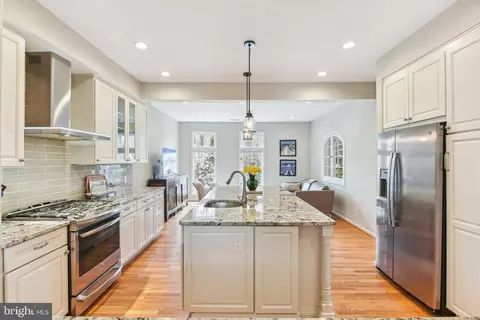11558 Hemingway Dr, Reston, VA 20194 photo 12