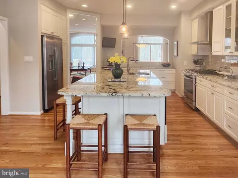 11558 Hemingway Dr, Reston, VA 20194 photo 13