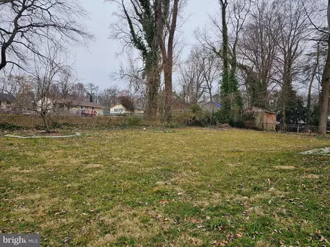 Exterior - 7603 Devries Dr, Lorton, VA 22079 photo 11 of 12
