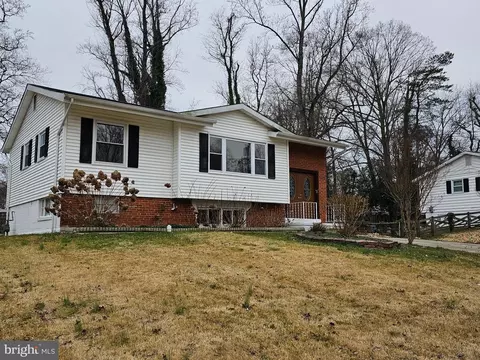 Exterior - 7603 Devries Dr, Lorton, VA 22079 photo 2 of 12