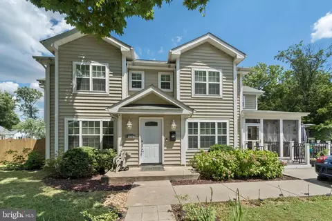 3111 Hall Ct, Falls Church, VA 22042