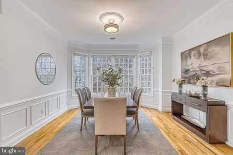 Dining - 1553 Dominion Hill Ct, Mclean, VA 22101 photo 6 of 7