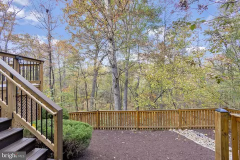 Exterior - 1553 Dominion Hill Ct, Mclean, VA 22101 photo 14 of 20