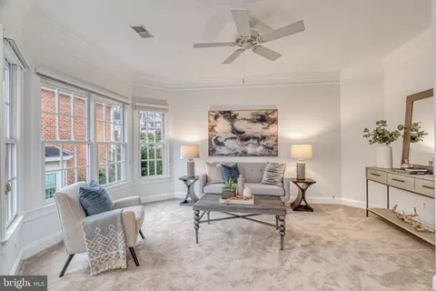 Living - 1553 Dominion Hill Ct, Mclean, VA 22101 photo 12 of 17