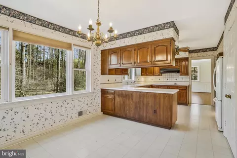 Kitchen - 937 Mackall Ave, Mclean, VA 22101 photo 3 of 3