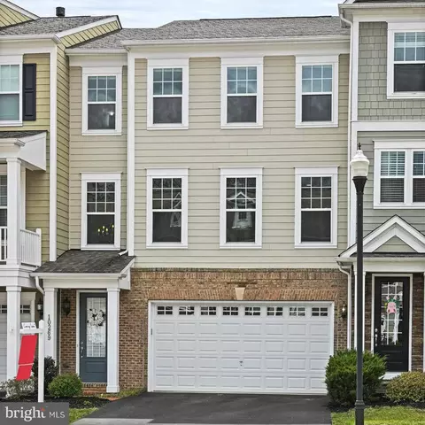 10269 Greenspire Dr, Oakton, VA 22124