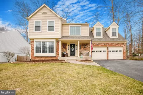 8227 Walnut Ridge Rd, Fairfax Station, VA 22039