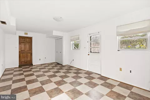 Bedroom - 3003 Rayjohn Ln, Herndon, VA 20171 photo 4 of 4