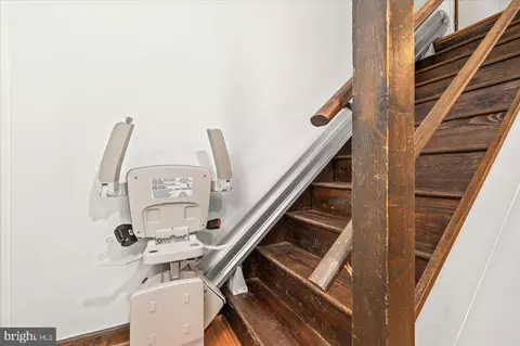 Entry Way - 3003 Rayjohn Ln, Herndon, VA 20171 photo 4 of 4