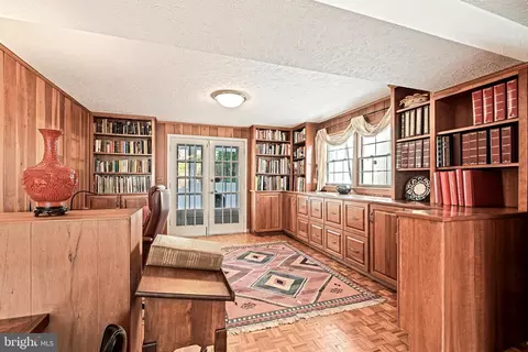 Dining - 6206 Hardy Dr, Mclean, VA 22101 photo 4 of 4