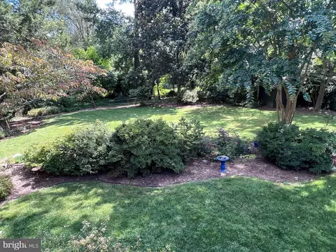 1805 Melbourne Dr, Mclean, VA 22101
