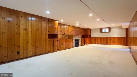 Living - 1805 Melbourne Dr, Mclean, VA 22101 photo 5 of 5