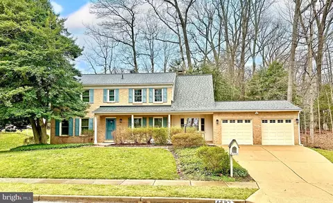 Exterior - 4702 Briar Patch Ln, Fairfax, VA 22032 photo 8 of 8