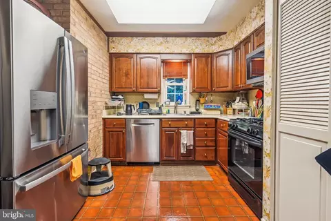 Kitchen - 4702 Briar Patch Ln, Fairfax, VA 22032 photo 1 of 3