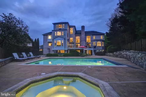 10801 Windcloud Ct, Oakton, VA 22124