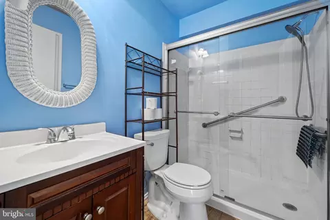 Bath - 7712 A Lexton Pl #89, Springfield, VA 22152 photo 1 of 1