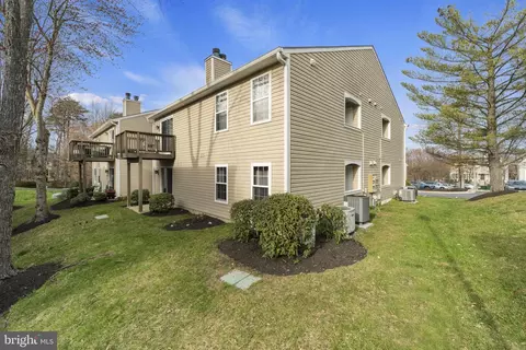 Exterior - 7712 A Lexton Pl #89, Springfield, VA 22152 photo 6 of 7