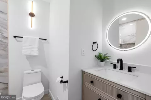 Bath - 6317 Charnwood St, Springfield, VA 22152 photo 3 of 5