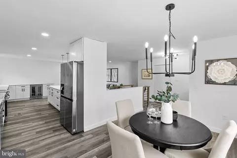 Dining - 6317 Charnwood St, Springfield, VA 22152 photo 3 of 3