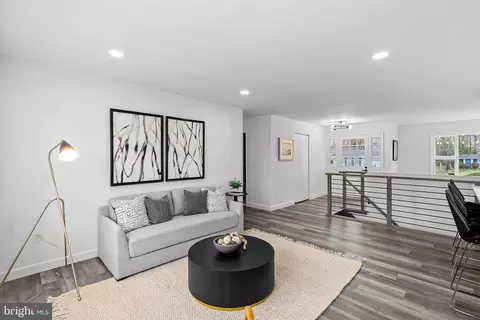 Living - 6317 Charnwood St, Springfield, VA 22152 photo 1 of 6
