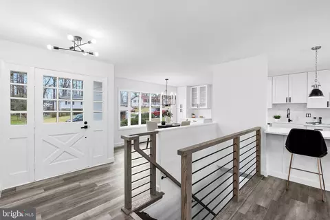 Entry Way - 6317 Charnwood St, Springfield, VA 22152 photo 1 of 2