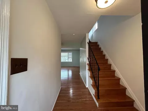 Entry Way - 7751 Tiverton Dr #7751, Springfield, VA 22152 photo 3 of 9