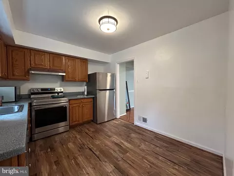 Kitchen - 7751 Tiverton Dr #7751, Springfield, VA 22152 photo 5 of 6