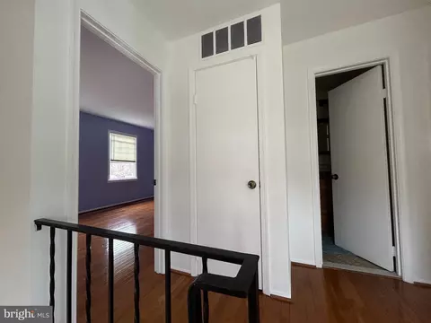 Entry Way - 7751 Tiverton Dr #7751, Springfield, VA 22152 photo 5 of 9