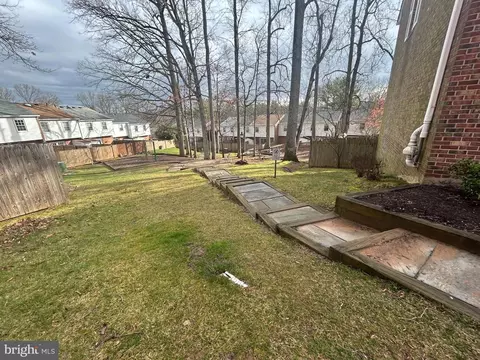 Exterior - 7751 Tiverton Dr #7751, Springfield, VA 22152 photo 7 of 7