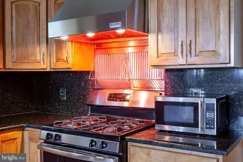 Kitchen - 7512 Inzer St, Springfield, VA 22151 photo 4 of 5