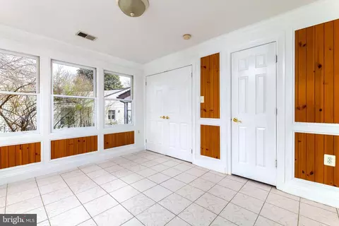 Entry Way - 7512 Inzer St, Springfield, VA 22151 photo 3 of 3