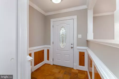 Entry Way - 7512 Inzer St, Springfield, VA 22151 photo 1 of 3