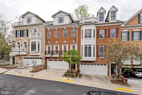 7760 Legere Ct #25, Mclean, VA 22102