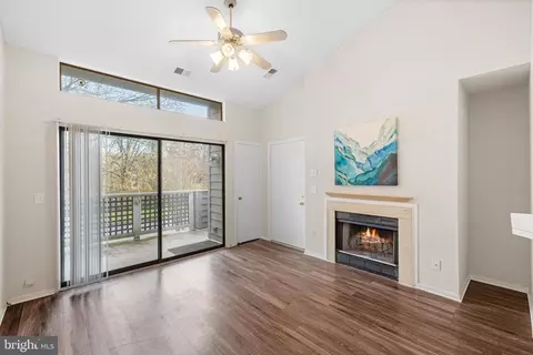 11739 B Summerchase Cir #1739-B, Reston, VA 20194