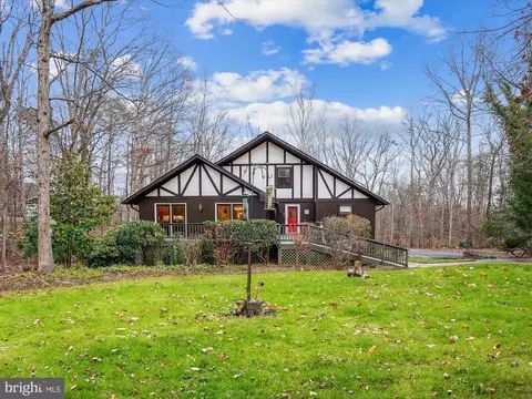 11711 Henderson Rd, Clifton, VA 20124