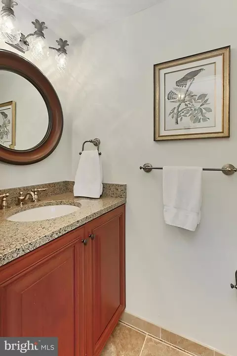 Bath - 6427 Wainfleet Ct, Springfield, VA 22152 photo 6 of 6