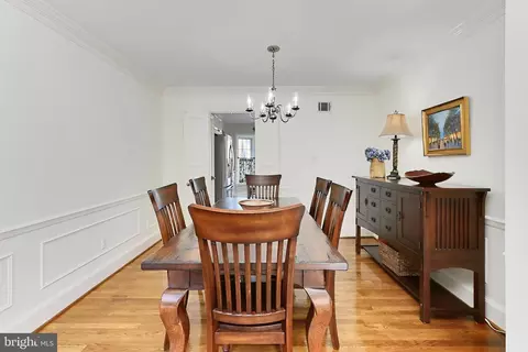 Dining - 6427 Wainfleet Ct, Springfield, VA 22152 photo 3 of 5