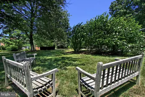 Exterior - 6427 Wainfleet Ct, Springfield, VA 22152 photo 13 of 13