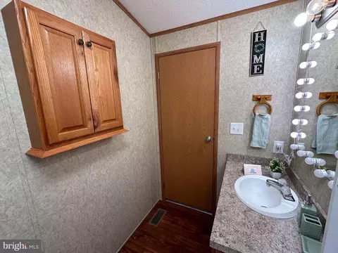 4219 Stackler Dr, Fairfax, VA 22030 photo 13