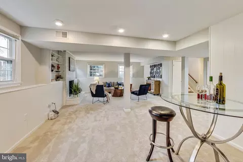 Living - 6910 Raspberry Plain Pl, Springfield, VA 22153 photo 8 of 8