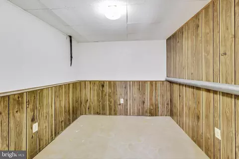 Other - 6910 Raspberry Plain Pl, Springfield, VA 22153 photo 4 of 6