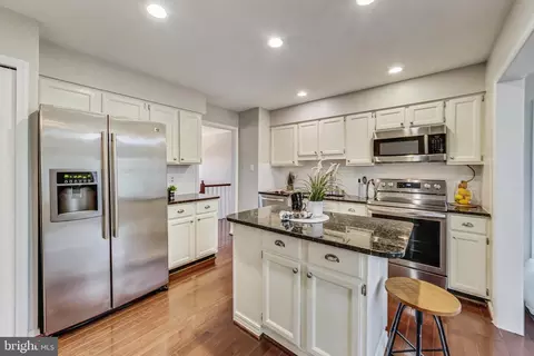 Kitchen - 6910 Raspberry Plain Pl, Springfield, VA 22153 photo 1 of 3