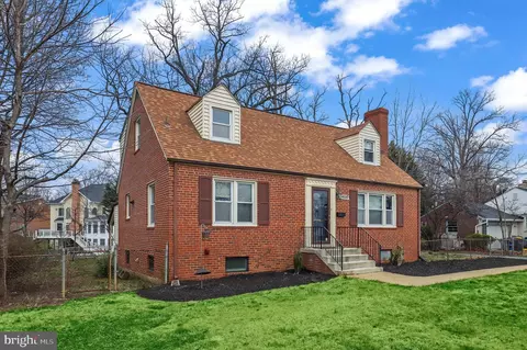 7408 Austin St, Annandale, VA 22003