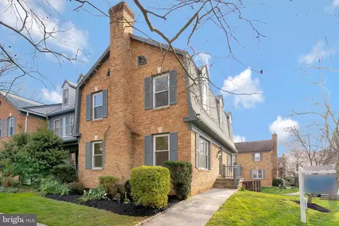 12500 Sweet Leaf Ter, Fairfax, VA 22033