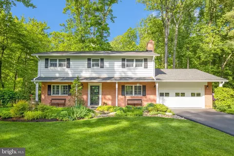 Exterior - 2416 Silver Fox Ln, Reston, VA 20191 photo 2 of 16