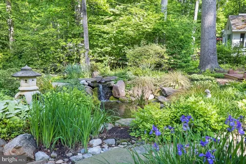 Exterior - 2416 Silver Fox Ln, Reston, VA 20191 photo 10 of 16